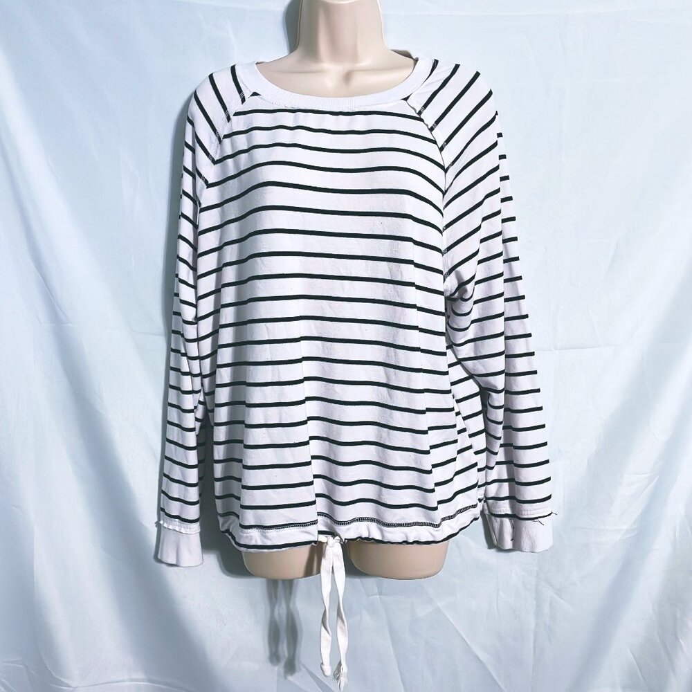 Time and Tru White & Black Striped Sweatshirt Size M